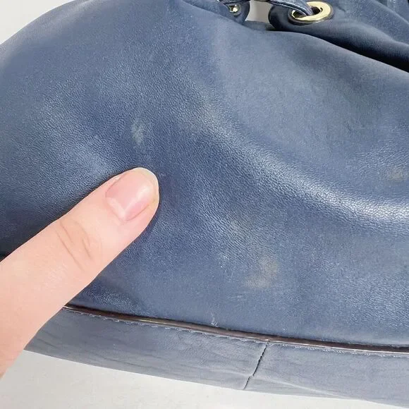 y2k Vintage Michael Kors Navy Blue Ludlow Leather Drawstring Shoulder Bag - Picture 9 of 12